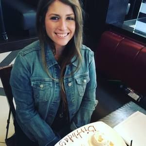 Meet your Posher, Ariella